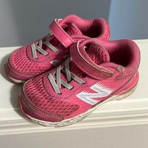 Toddler New Balance sneakers size 6.5 US